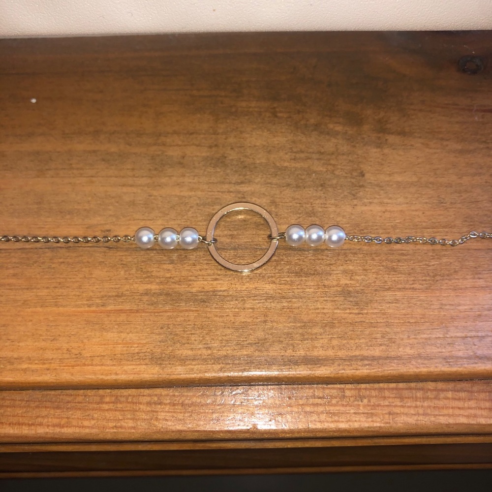 Claire’s choker